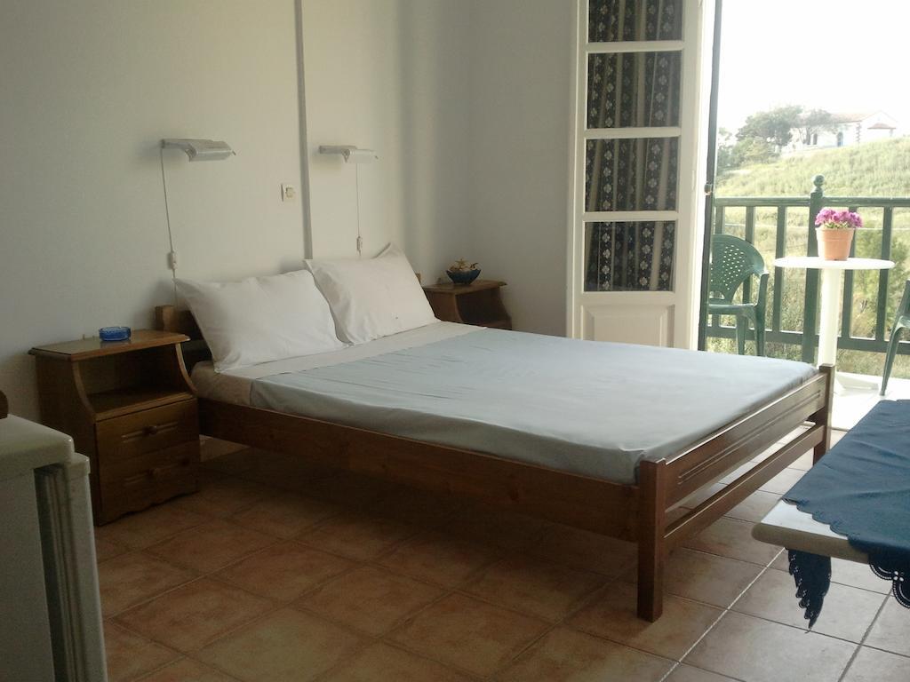 Dionisis Studios Város Habitación foto